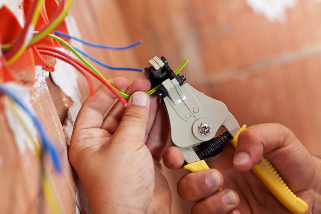 Electrician Newport Beach